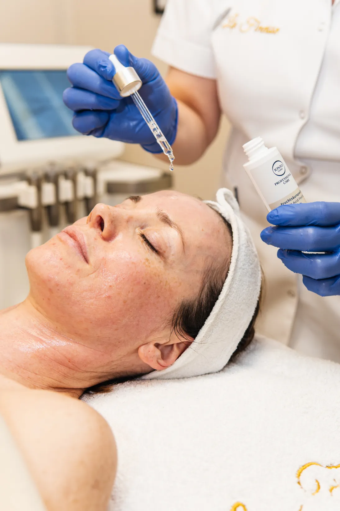 Peeling doux pour préparer la peau